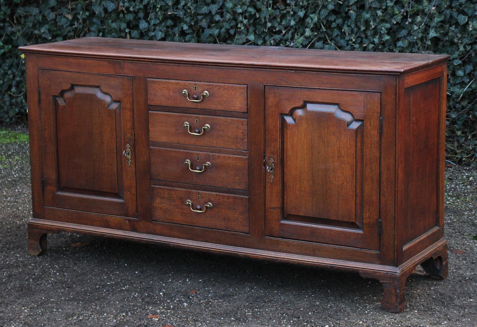Antieke meubels | meubels antiek online | Antiquiteiten | antieke